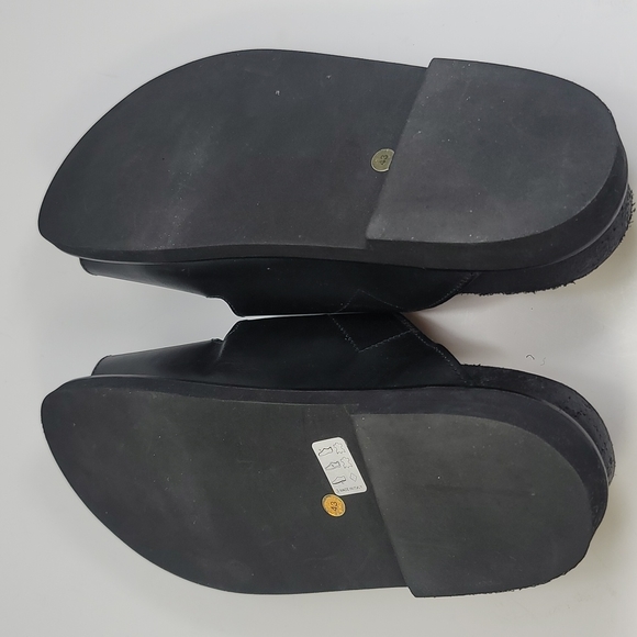 Versace Jeans Couture Flip Flops. Black Leather. Size 43 - Picture 9 of 9